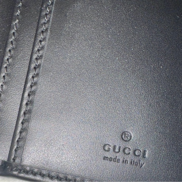 Gucci Black GG Embossed Wallet - Picture 4 of 6